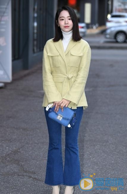 申惠善活动照 申惠善高清写真_申惠善高清剧照