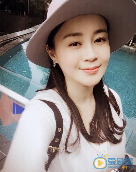 关婷娜户外旅行照 关婷娜高清写真_关婷娜高清剧照