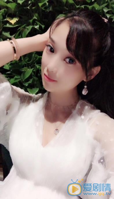 卢小娟自拍照 卢小娟高清写真_卢小娟高清剧照