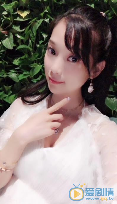 卢小娟自拍照 卢小娟高清写真_卢小娟高清剧照