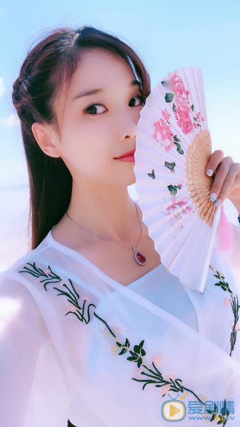 卢小娟自拍照 卢小娟高清写真_卢小娟高清剧照