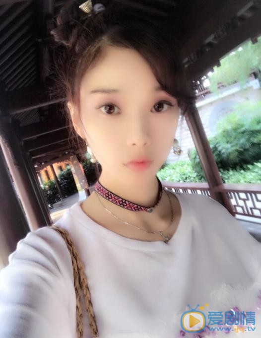 卢小娟自拍照 卢小娟高清写真_卢小娟高清剧照