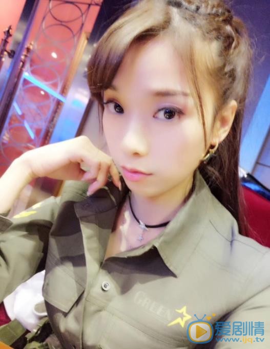 卢小娟自拍照 卢小娟高清写真_卢小娟高清剧照