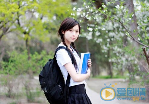 卢小娟校园写真 卢小娟高清写真_卢小娟高清剧照