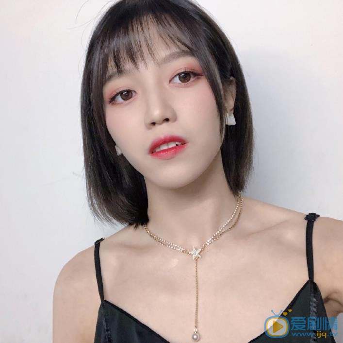 易嘉爱自拍照 易嘉爱高清写真_易嘉爱高清剧照