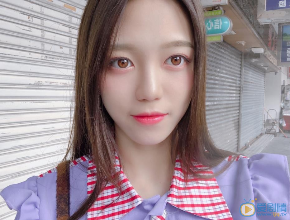 易嘉爱自拍照 易嘉爱高清写真_易嘉爱高清剧照