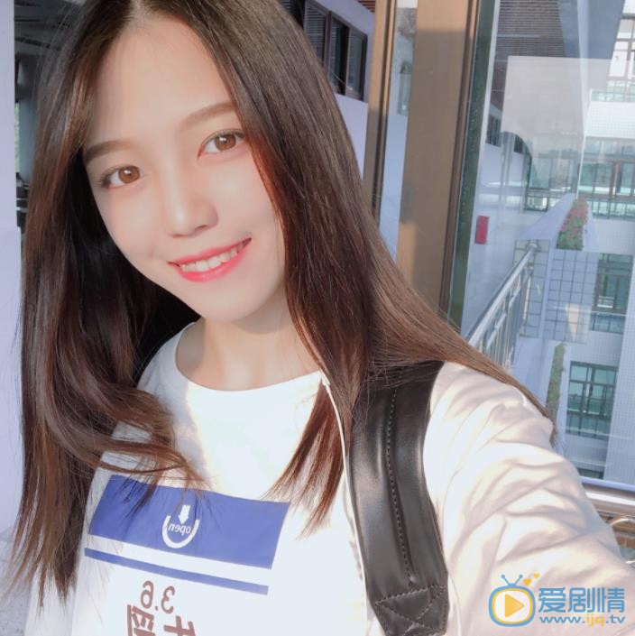 易嘉爱自拍照 易嘉爱高清写真_易嘉爱高清剧照