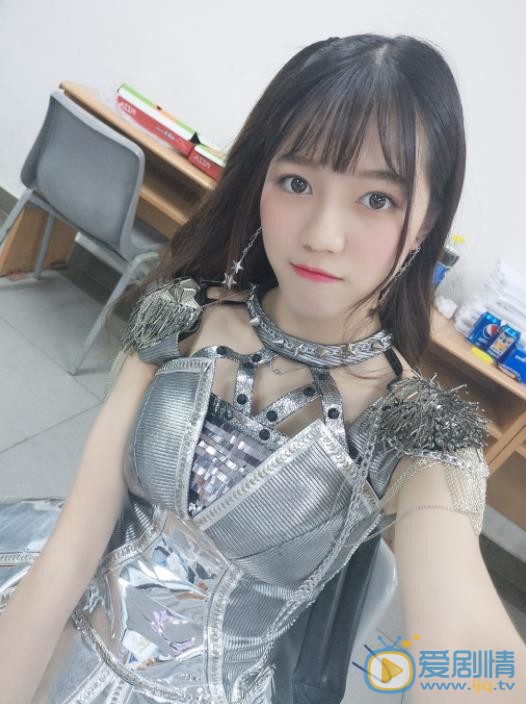 易嘉爱自拍照 易嘉爱高清写真_易嘉爱高清剧照