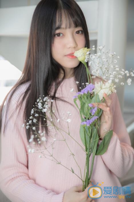 易嘉爱花儿写真 易嘉爱高清写真_易嘉爱高清剧照