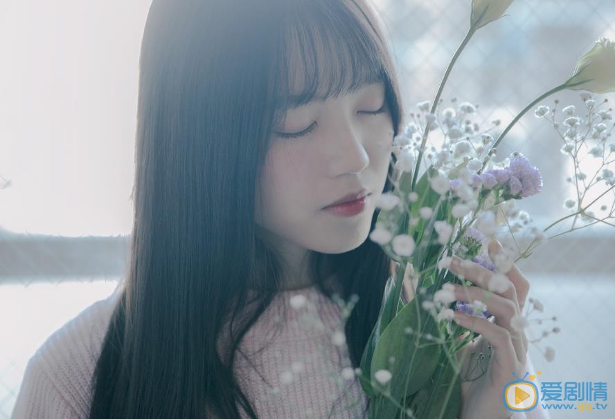 易嘉爱花儿写真 易嘉爱高清写真_易嘉爱高清剧照