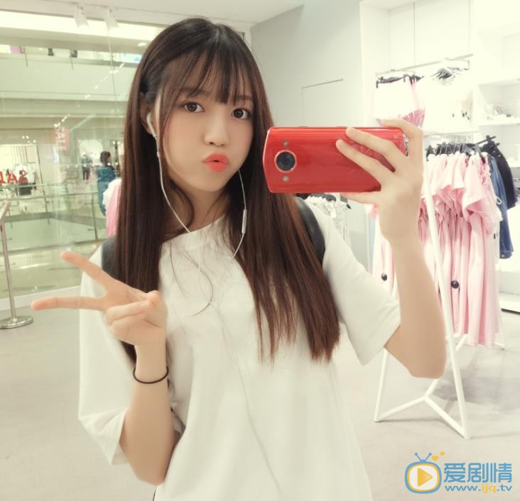 易嘉爱自拍照 易嘉爱高清写真_易嘉爱高清剧照