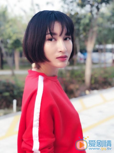 江佳桐街拍写真 江佳桐高清写真_江佳桐高清剧照