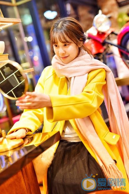 崔莉雅街拍写真 崔莉雅高清写真_崔莉雅高清剧照
