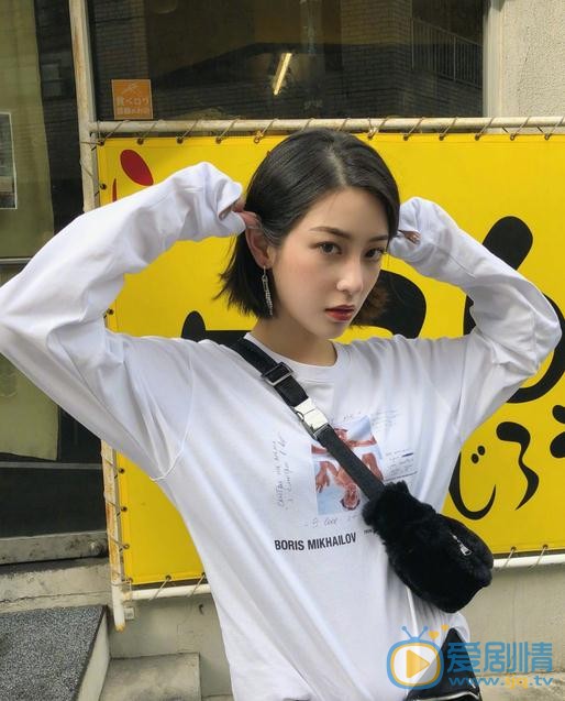 王柳雯街拍写真 王柳雯高清写真_王柳雯高清剧照