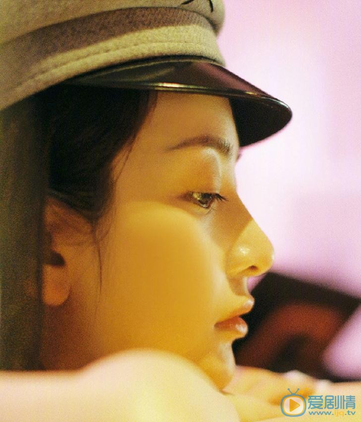 王柳雯另类写真 王柳雯高清写真_王柳雯高清剧照