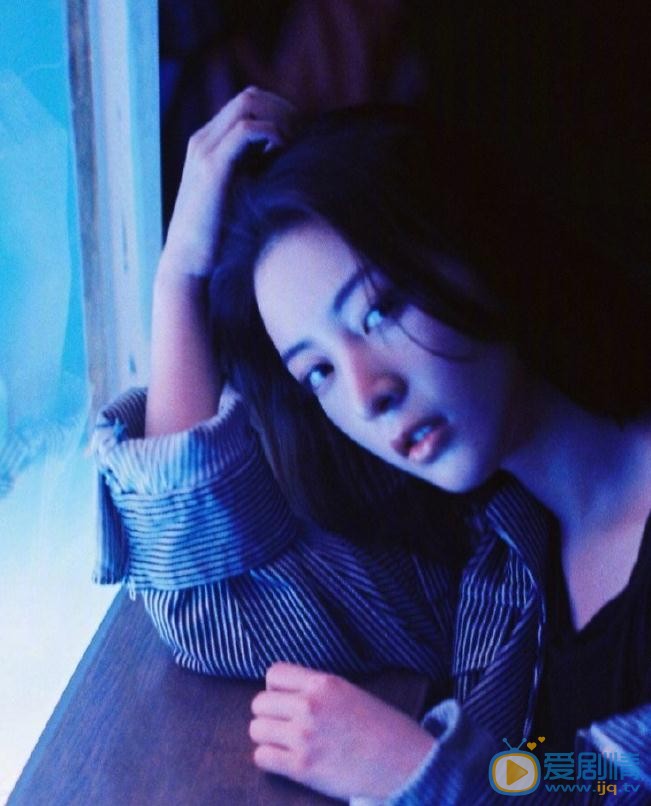 王柳雯街拍写真 王柳雯高清写真_王柳雯高清剧照