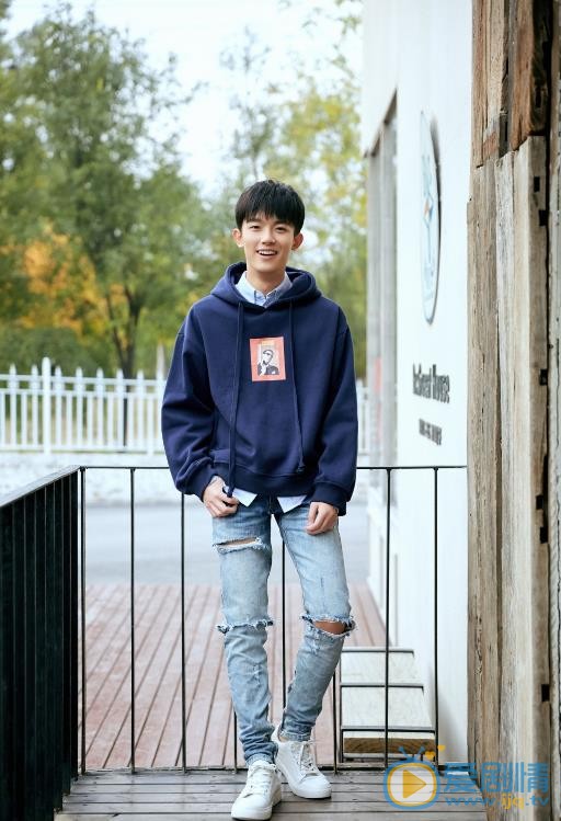 李明德帅气写真 李明德高清写真_李明德高清剧照
