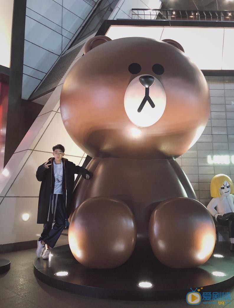 任运杰生活照 任运杰高清写真_任运杰高清剧照