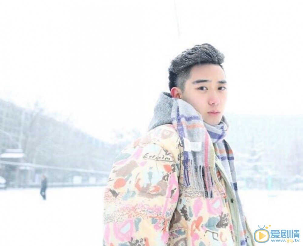任运杰生活照 任运杰高清写真_任运杰高清剧照