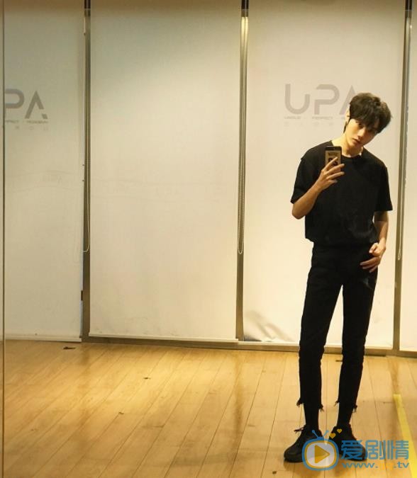 刘也自拍照 刘也高清写真_刘也高清剧照