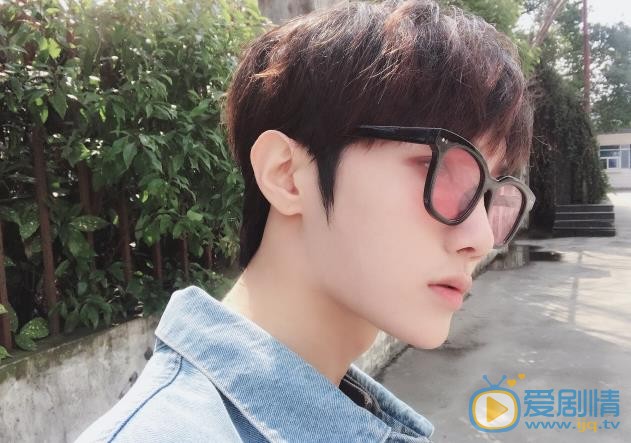 刘也自拍照 刘也高清写真_刘也高清剧照
