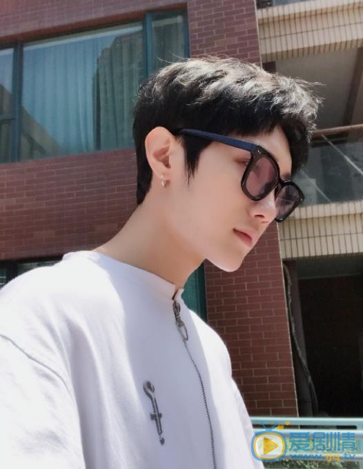 刘也自拍照 刘也高清写真_刘也高清剧照