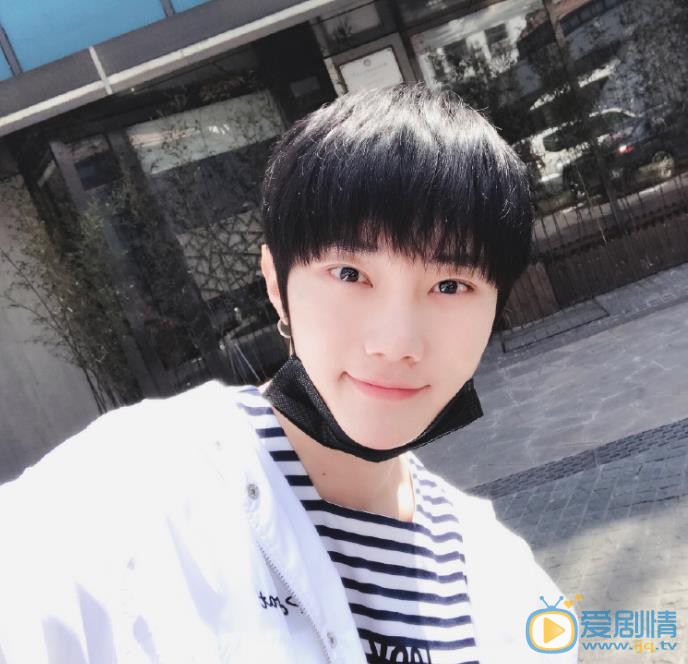 刘也自拍照 刘也高清写真_刘也高清剧照