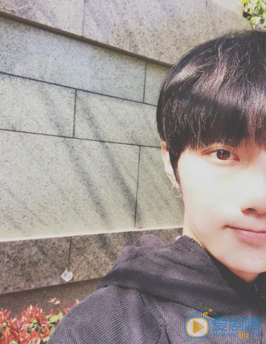 刘也自拍照 刘也高清写真_刘也高清剧照