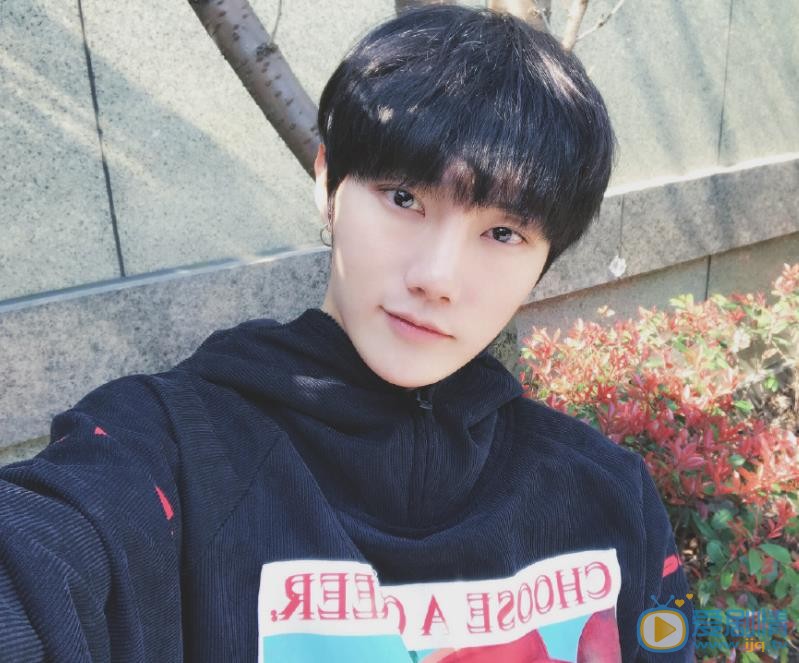 刘也自拍照 刘也高清写真_刘也高清剧照