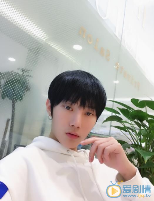 刘也自拍照 刘也高清写真_刘也高清剧照