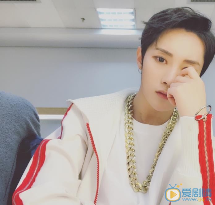 刘也自拍照 刘也高清写真_刘也高清剧照