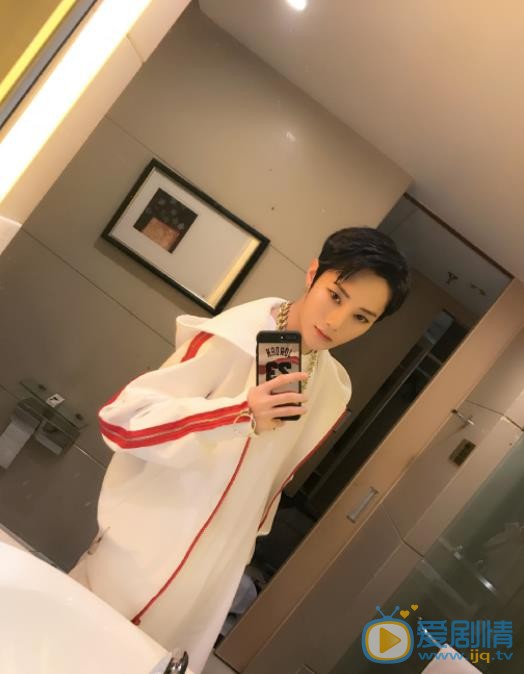 刘也自拍照 刘也高清写真_刘也高清剧照