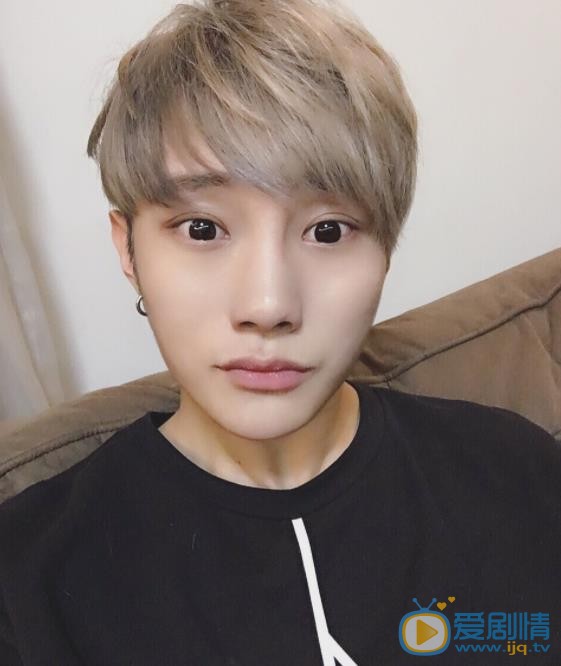 刘也自拍照 刘也高清写真_刘也高清剧照