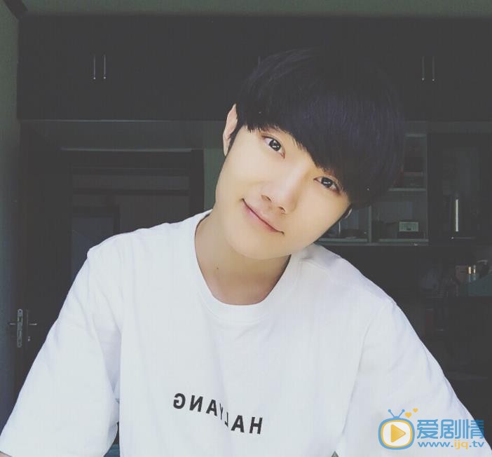 刘也自拍照 刘也高清写真_刘也高清剧照