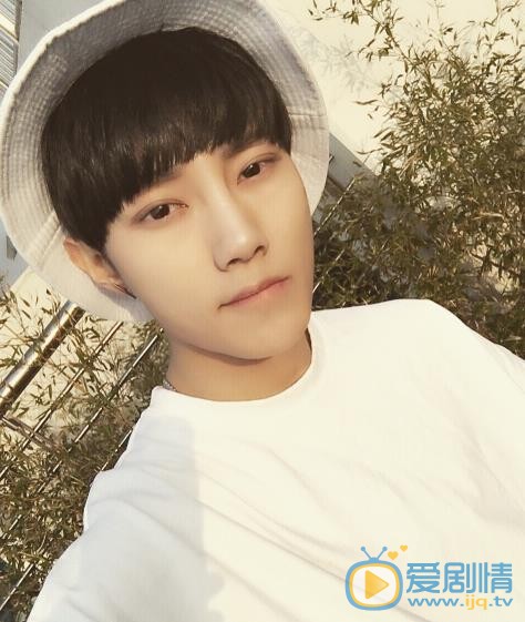 刘也自拍照 刘也高清写真_刘也高清剧照