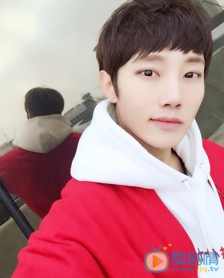 刘也自拍照 刘也高清写真_刘也高清剧照