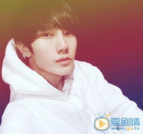 刘也自拍照 刘也高清写真_刘也高清剧照