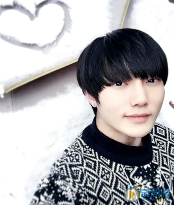 刘也自拍照 刘也高清写真_刘也高清剧照