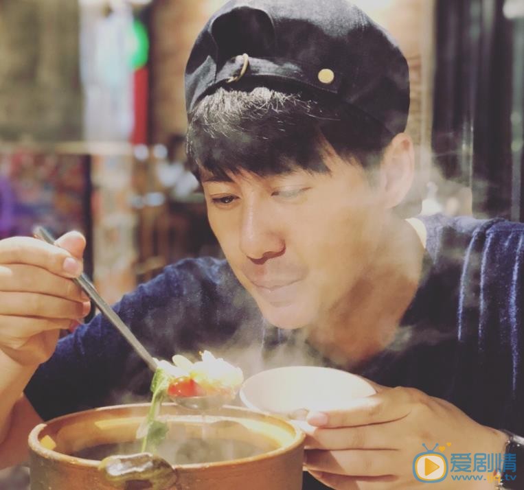 张天其生活照 张天其高清写真_张天其高清剧照