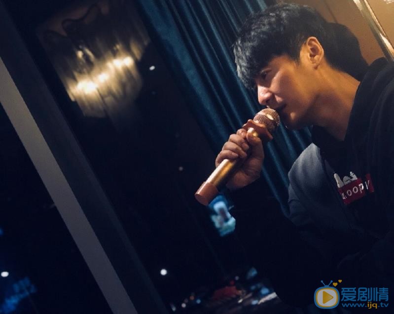 张天其生活照 张天其高清写真_张天其高清剧照