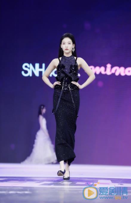 孙芮演出照 孙芮高清写真_孙芮高清剧照