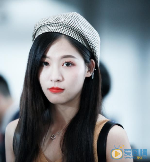 孙芮机场照 孙芮高清写真_孙芮高清剧照