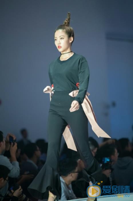 孙芮演出照 孙芮高清写真_孙芮高清剧照