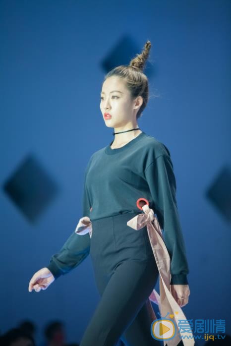 孙芮演出照 孙芮高清写真_孙芮高清剧照