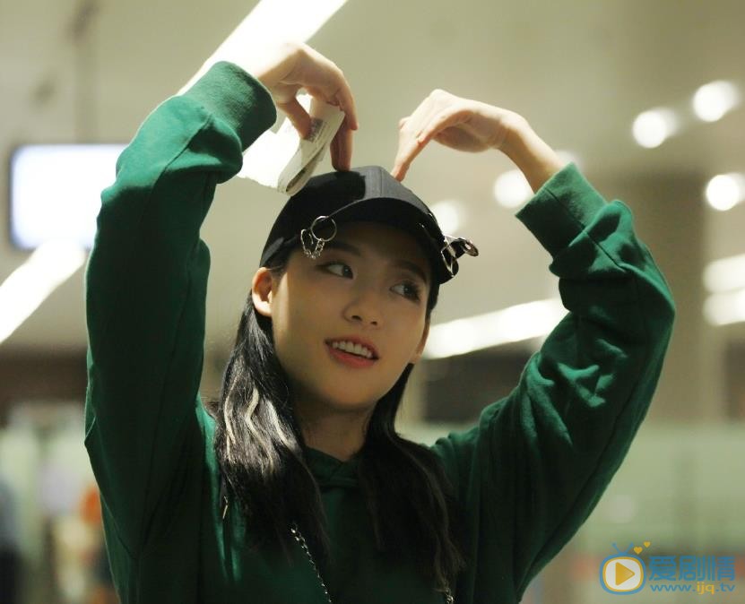 孙芮机场照 孙芮高清写真_孙芮高清剧照