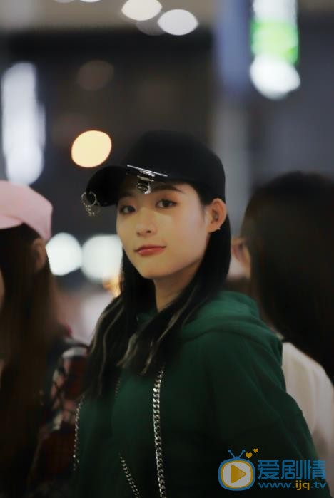 孙芮机场照 孙芮高清写真_孙芮高清剧照