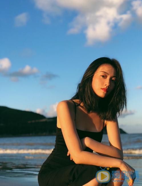 张嘉希海边写真 张嘉希高清写真_张嘉希高清剧照