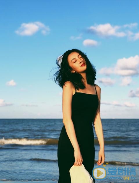 张嘉希海边写真 张嘉希高清写真_张嘉希高清剧照