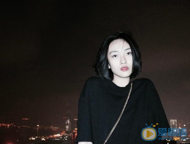 张嘉希夜色写真 张嘉希高清写真_张嘉希高清剧照
