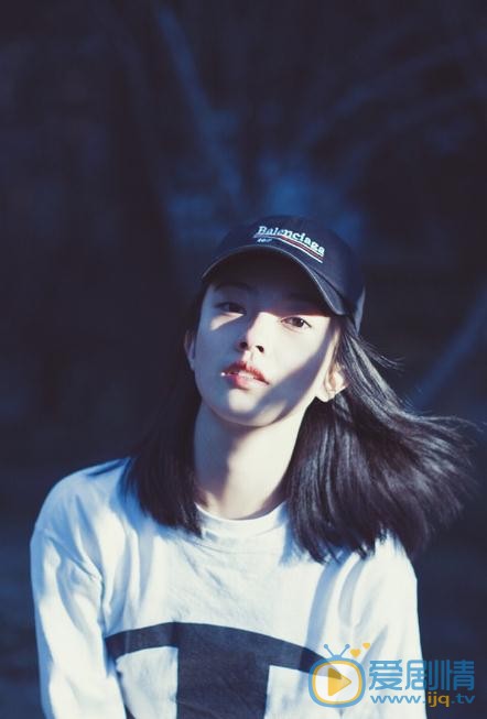 张嘉希秋季写真 张嘉希高清写真_张嘉希高清剧照